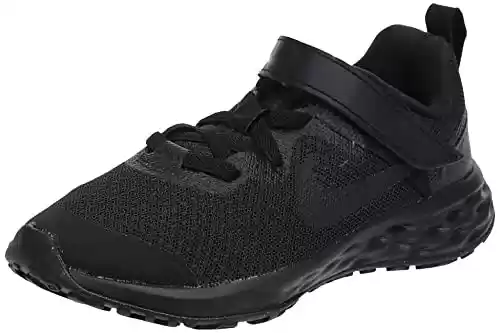 Zapatillas de gimnasia Nike Revolution 6 en negro y gris ahumado, por 19.95€.